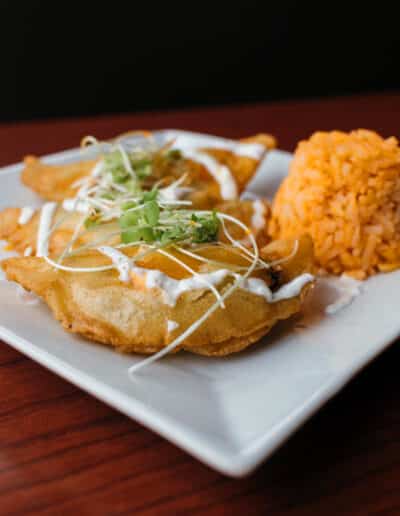 empanadas en el restaurante el patron taqueria-bar