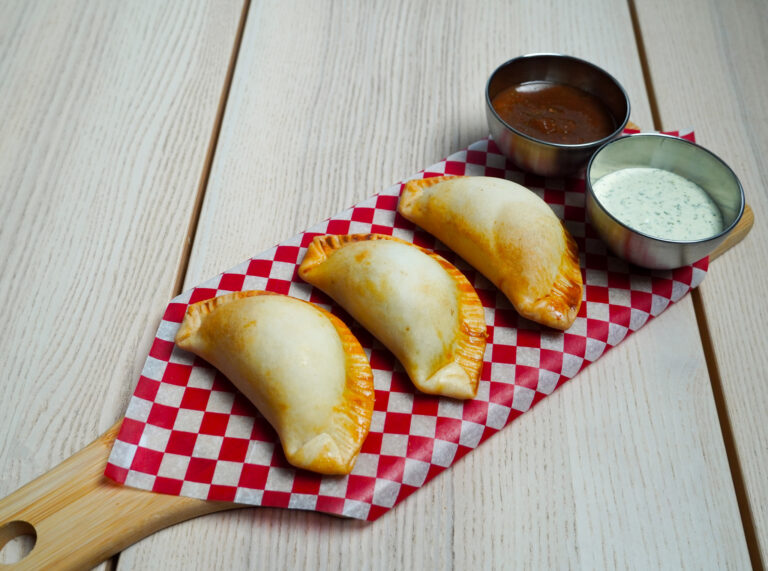 Empanadas Chilenas 768x571